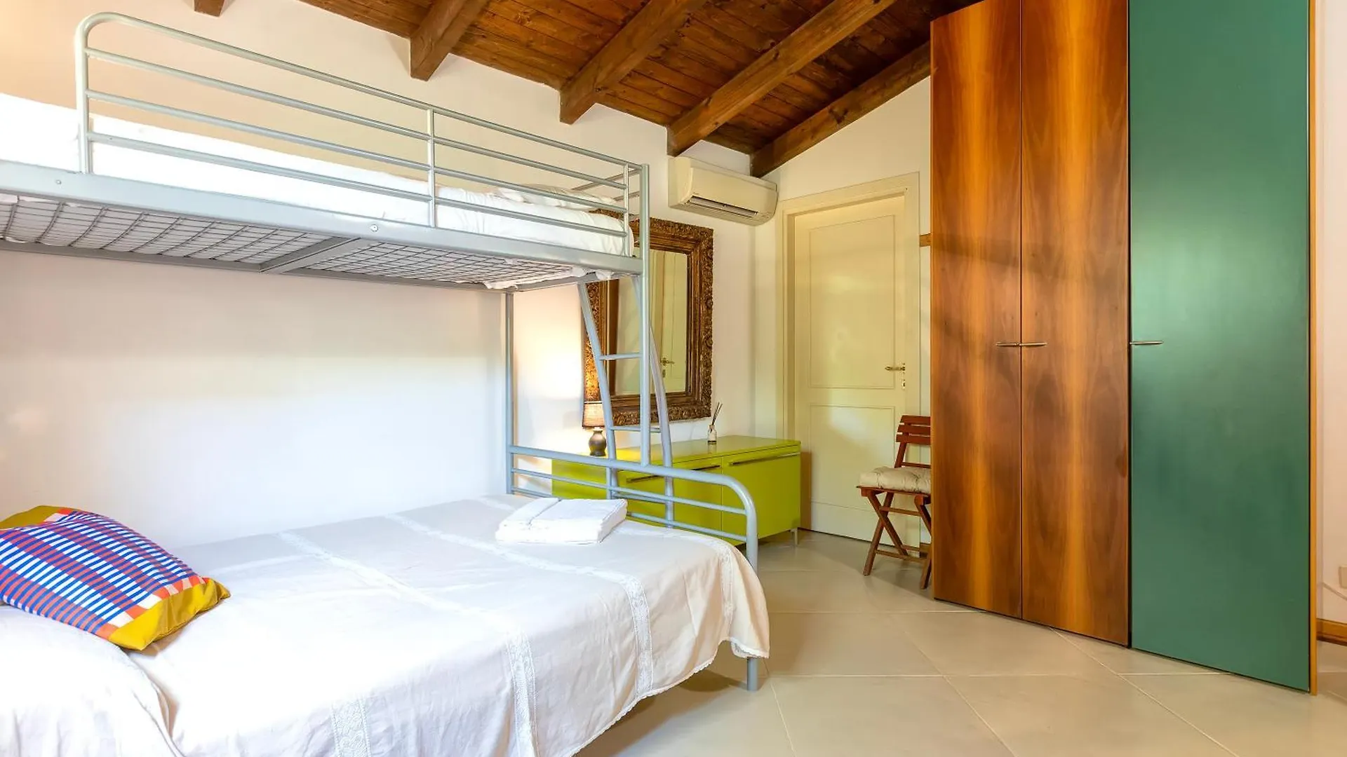 Villa Medit ستينتينو